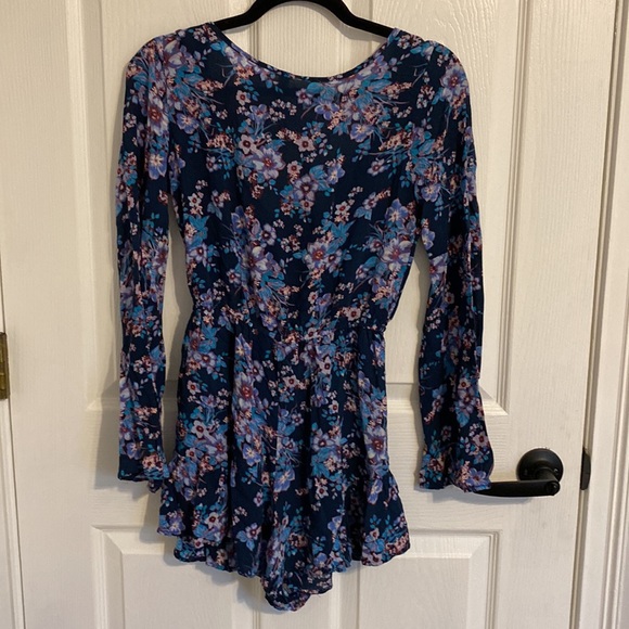 Exhilaration Size Small blue floral romper with long sleeves, ruffled hems - Picture 5 of 8